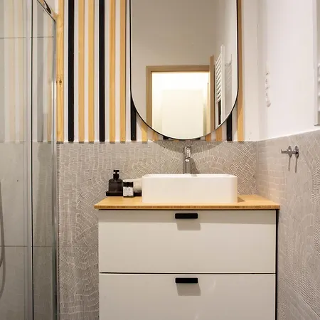 Apartment Rozsa - Jeremy Budapest